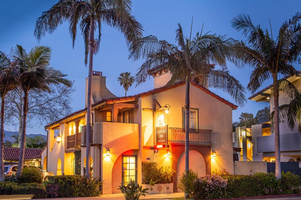 hotels with balcony in Santa Barbara United States East Beach