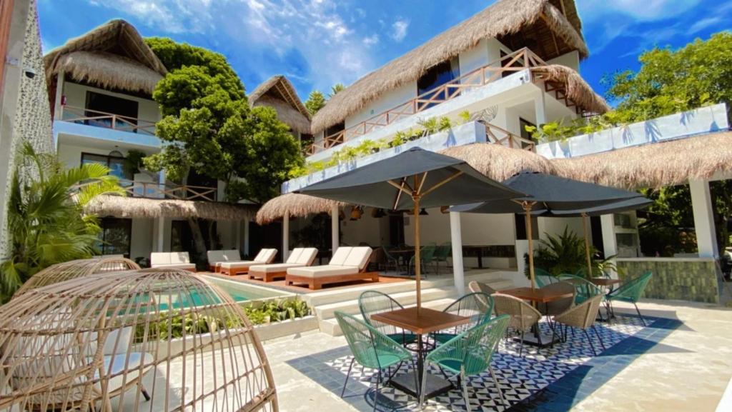 hotels with balcony in Bacalar