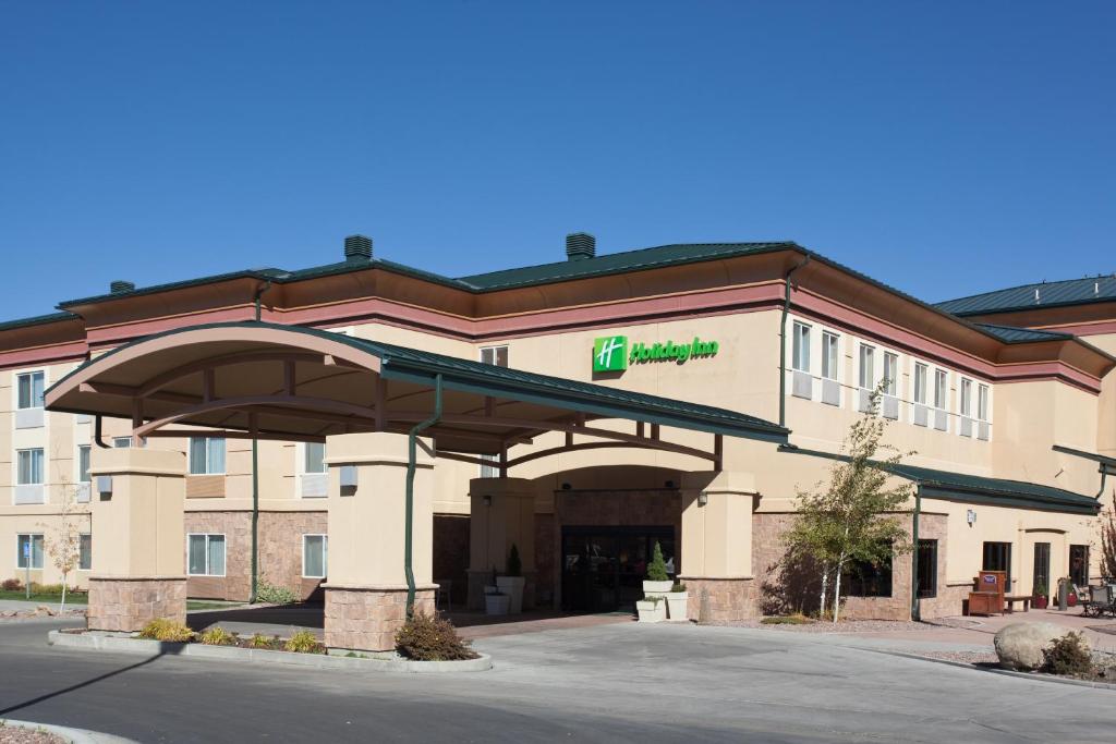 hotels with balcony in Wyoming