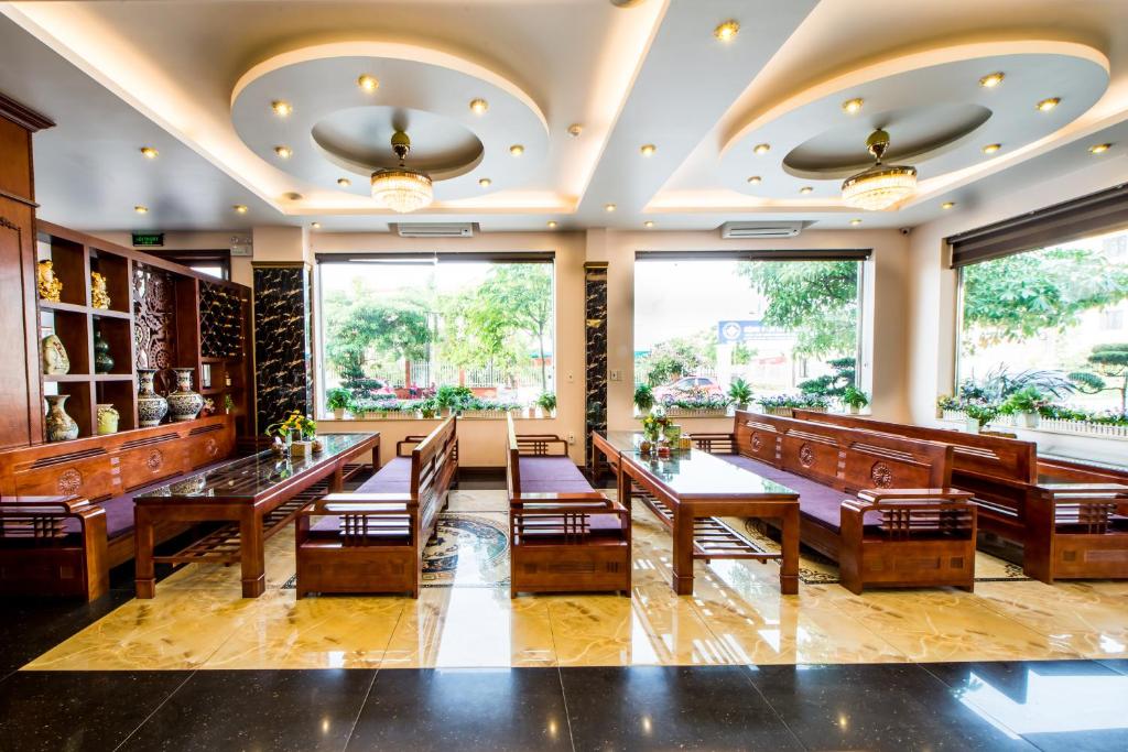 hotels with balcony in Hai Phong