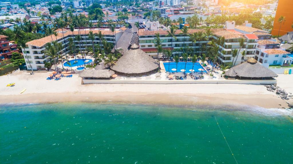 hotels with balcony in Puerto Vallarta Las Glorias North Hotel Area