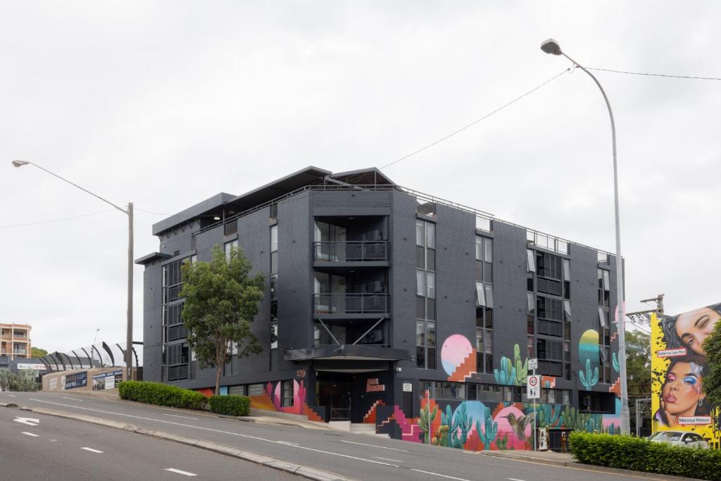 hotels with balcony in Sydney Chinatown