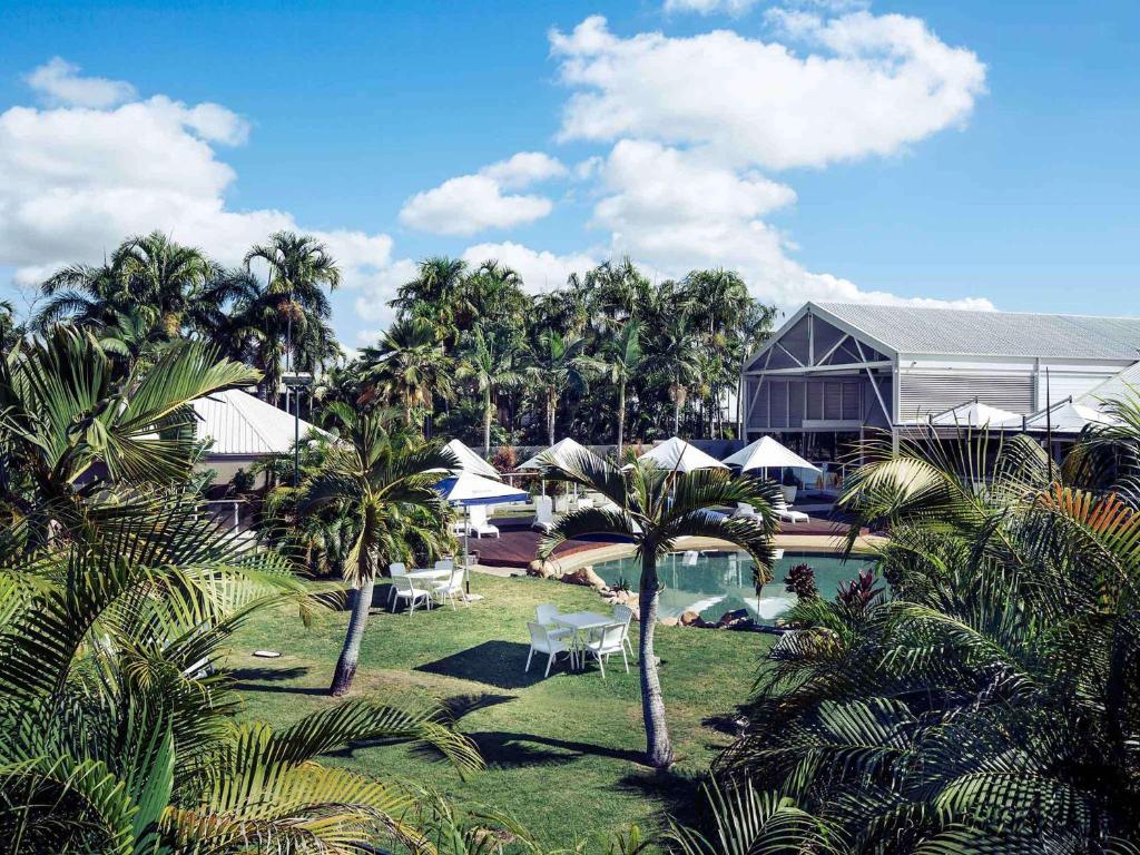 hotels with balcony in Townsville City Bus Interchange