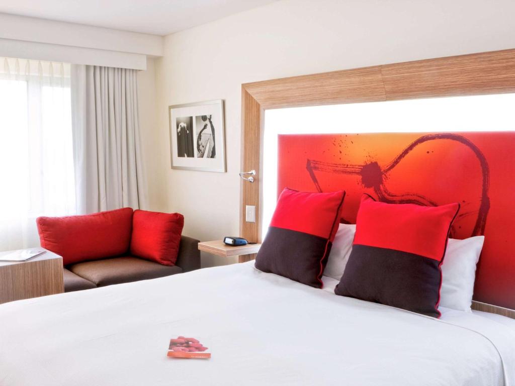 hotels with balcony in Sydney Parramatta