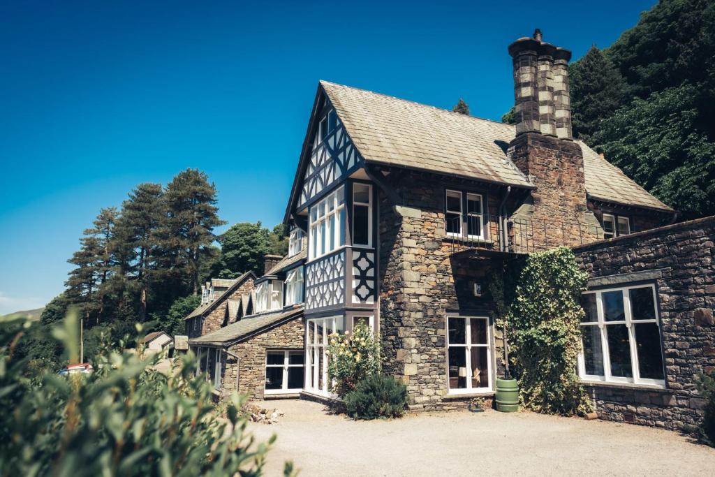 hotels with balcony in Lake District United Kingdom