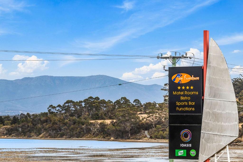 hotels with balcony in Hobart