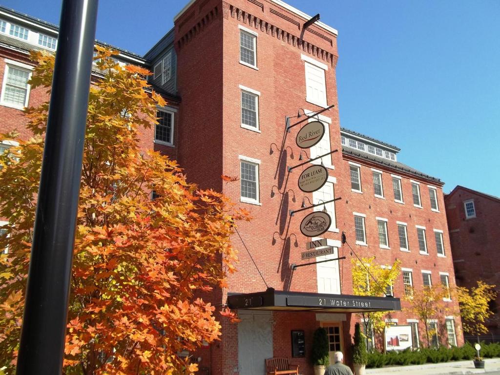 hotels with balcony in New Hampshire 2