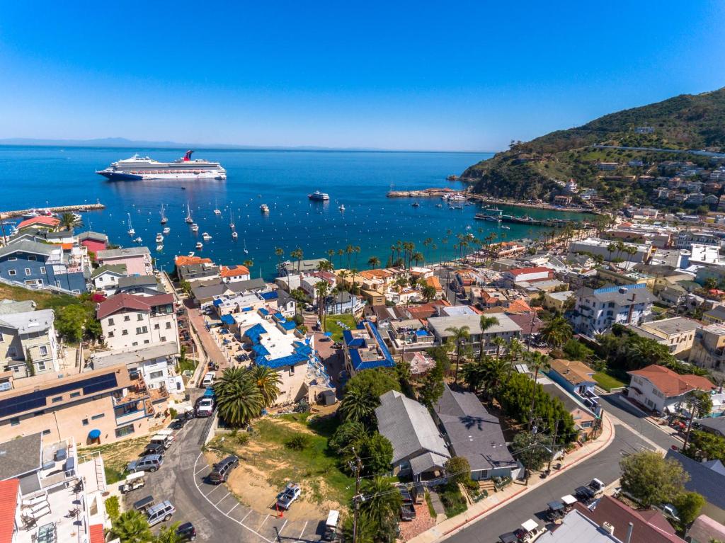 hotels with balcony in Santa Catalina Island