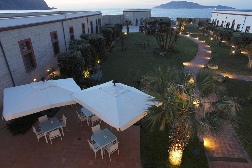 hotels with balcony in Favignana