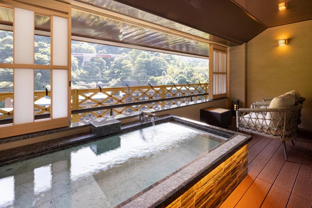 hotels with balcony in Hakone