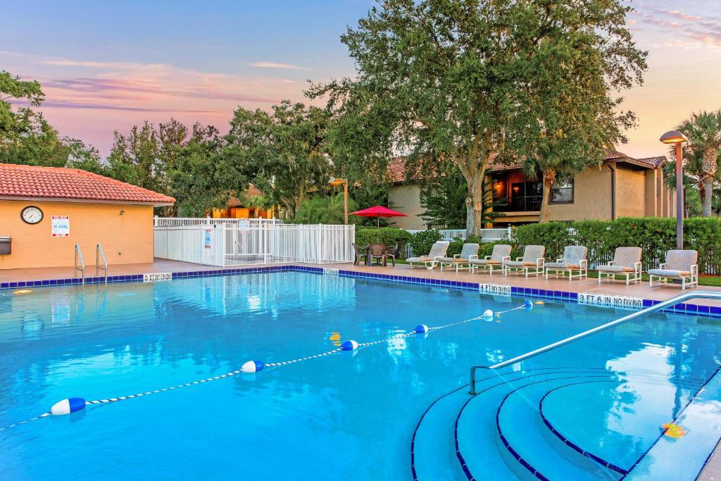 hotels with balcony in Kissimmee