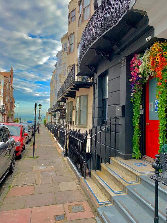 hotels with balcony in Brighton Hove