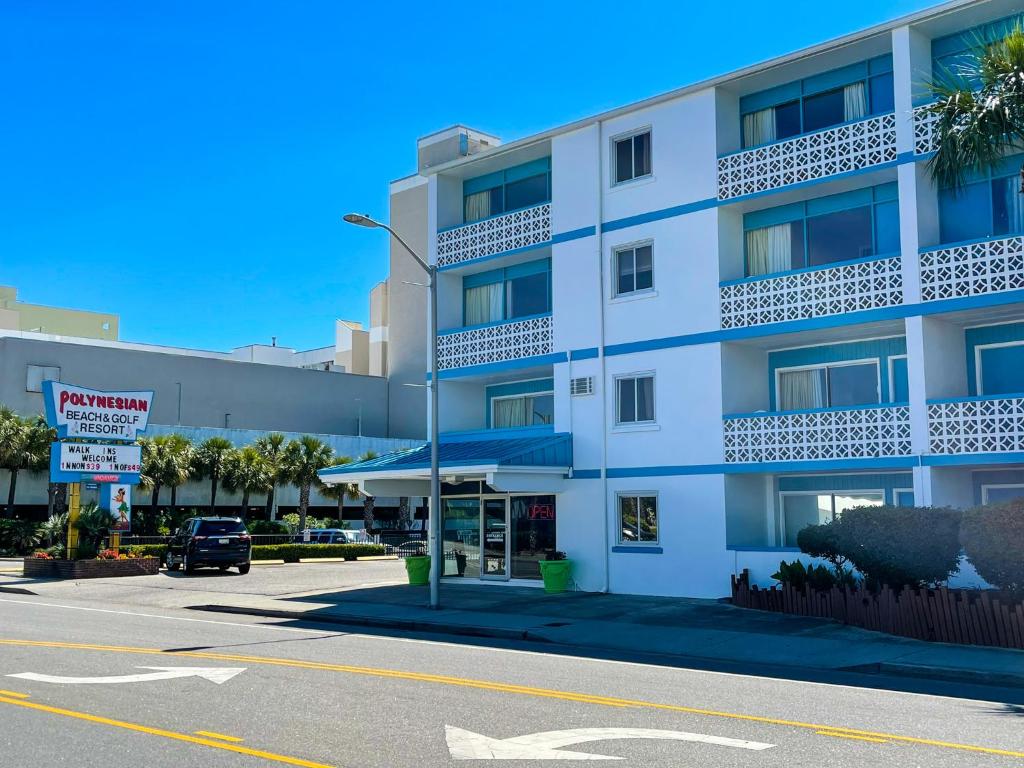 hotels with balcony in Myrtle Beach The Market Common