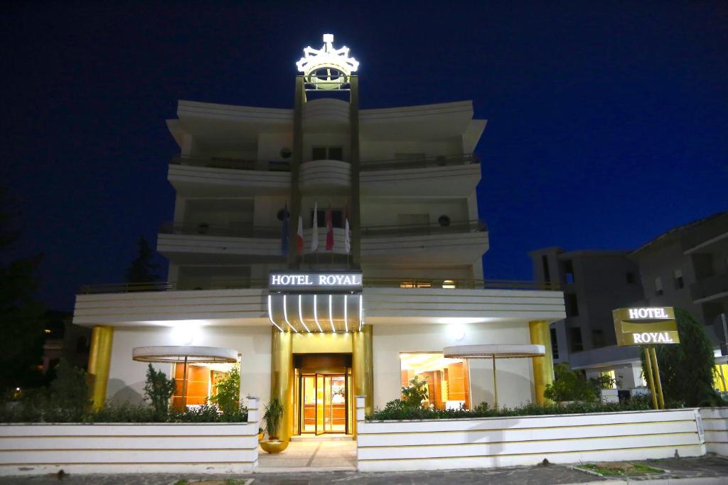 hotels with balcony in Vasto