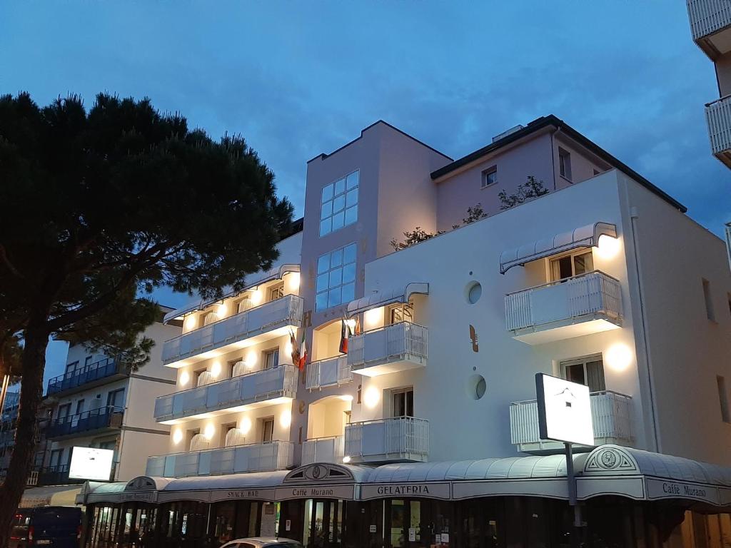 hotels with balcony in Caorle