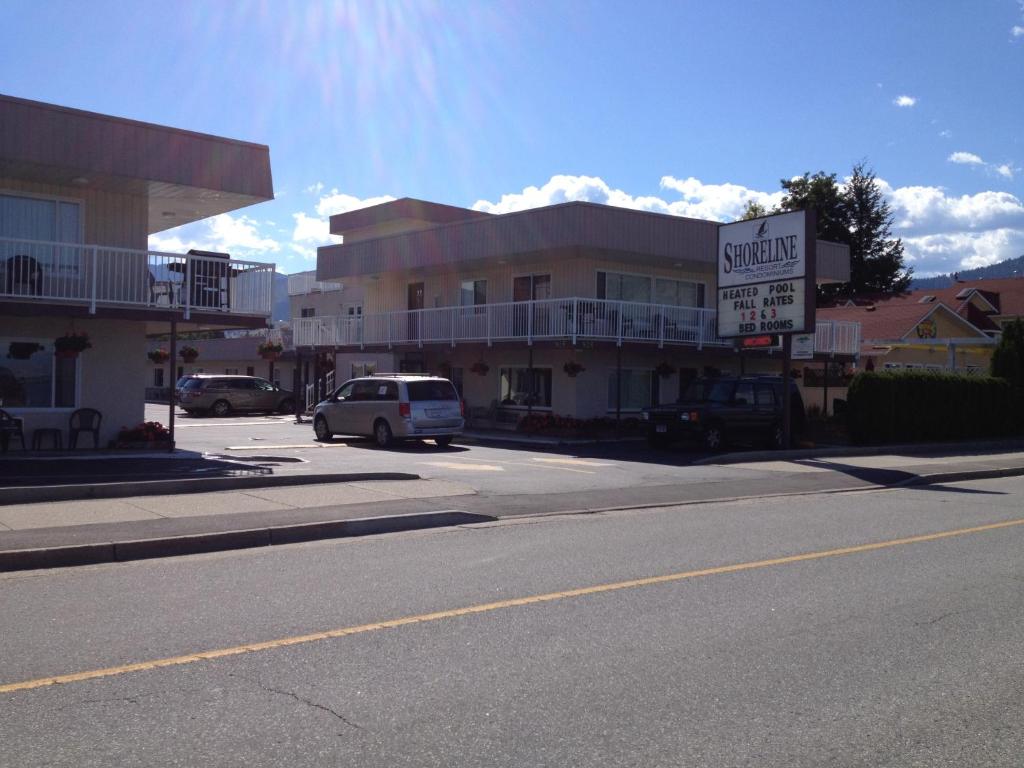 hotels with balcony in Penticton