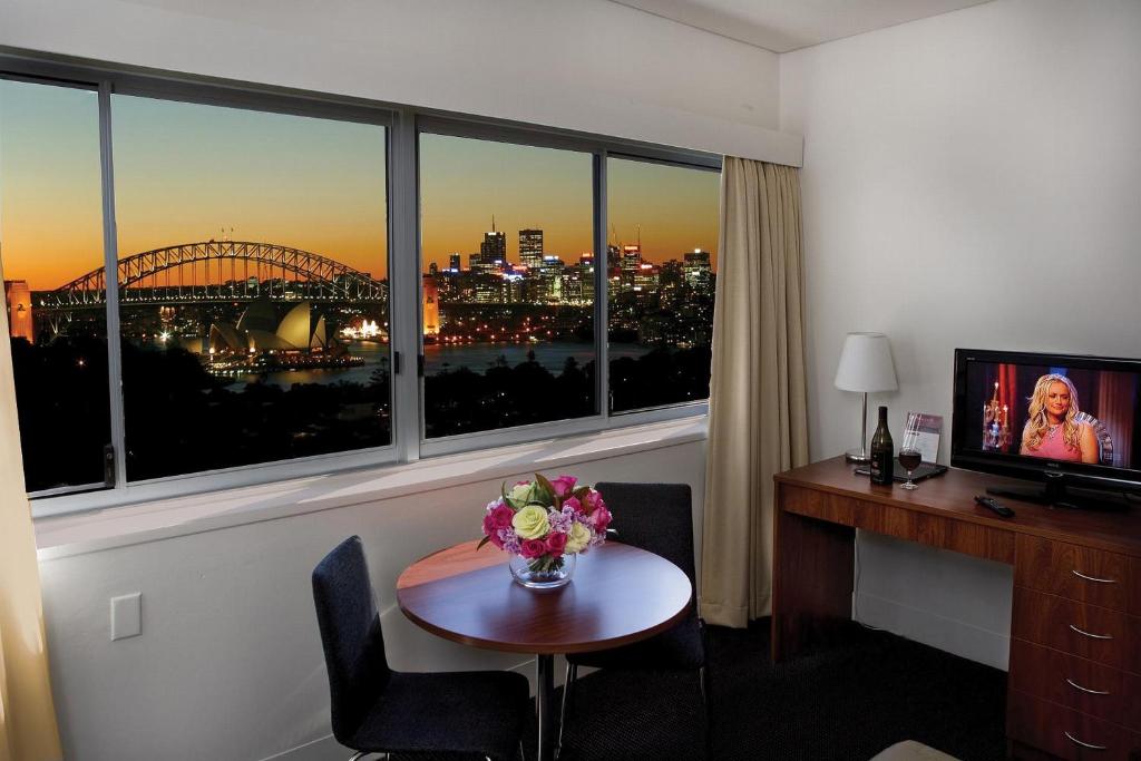 hotels with balcony in Sydney Potts Point