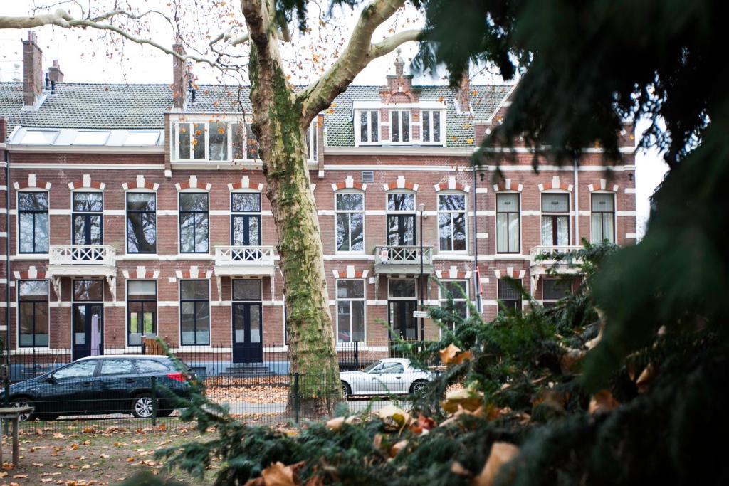 hotels with balcony in Dordrecht