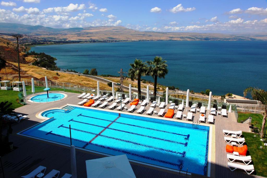 hotels with balcony in Tiberias