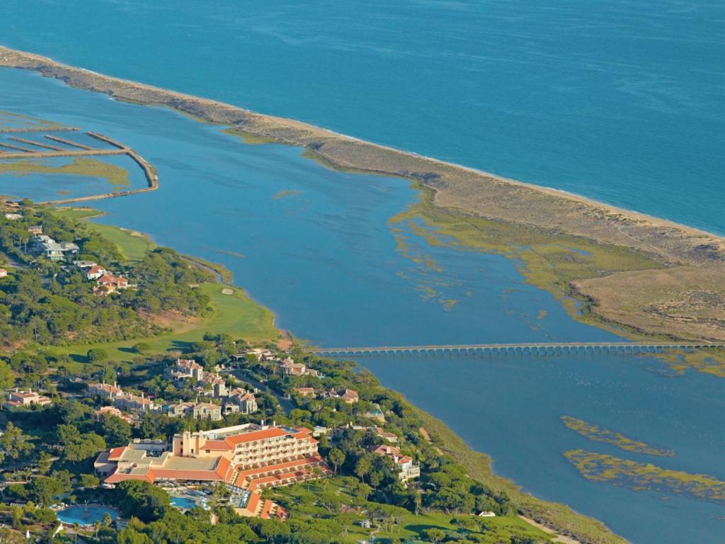 hotels with balcony in Quinta Do Lago