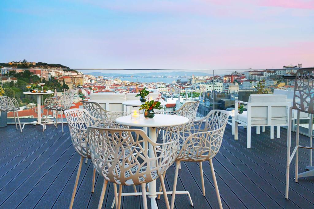 hotels with balcony in Lisbon