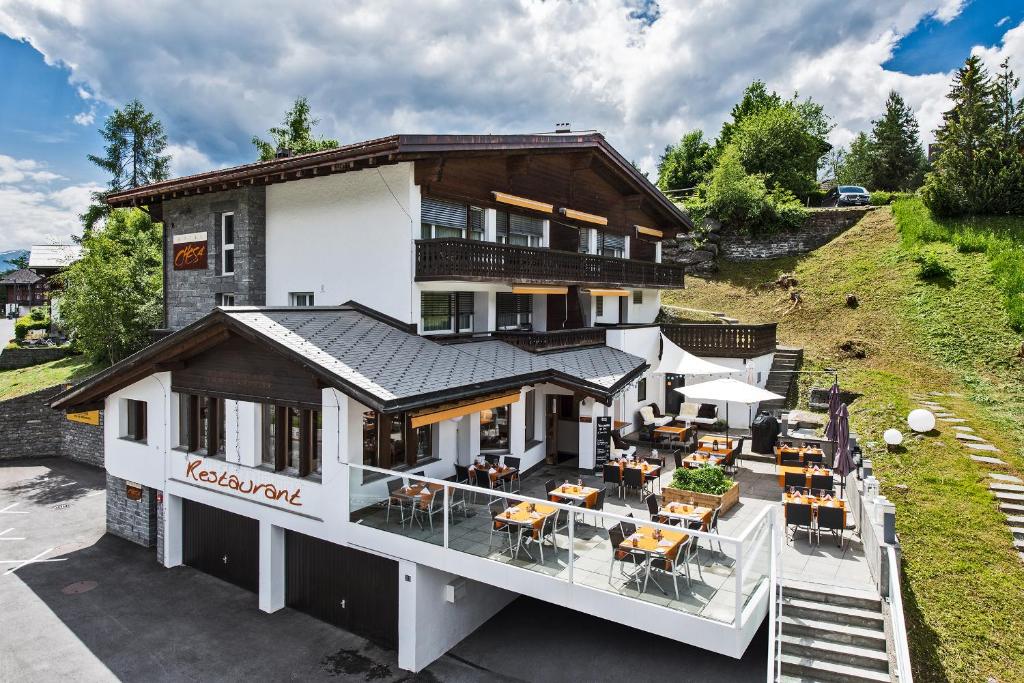 hotels with balcony in Flims