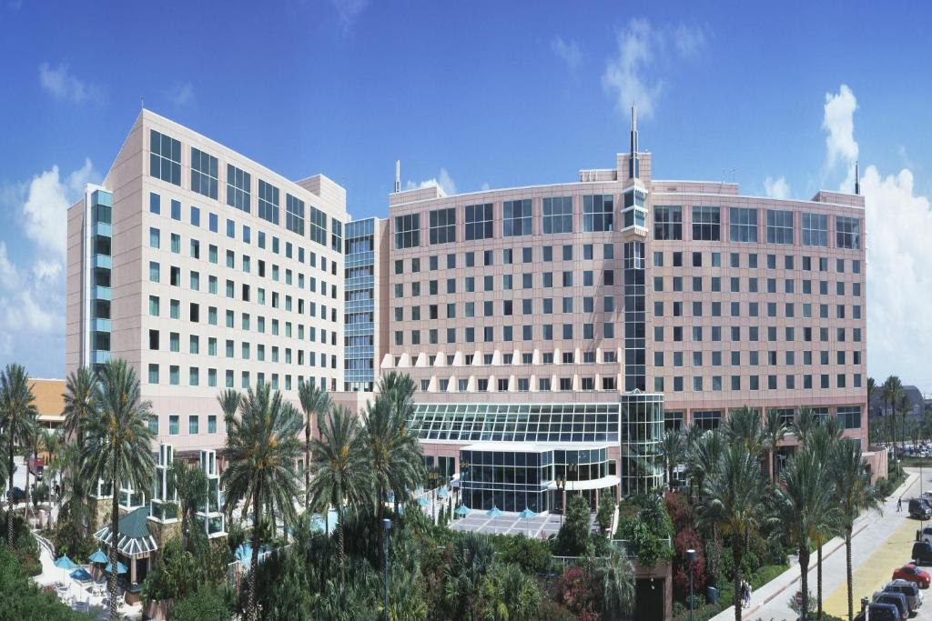 hotels with balcony in Galveston