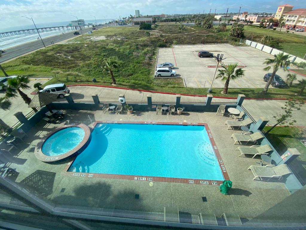 hotels with balcony in Texas Gulf Coast