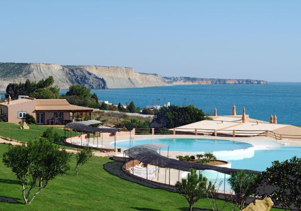 hotels with balcony in Algarve