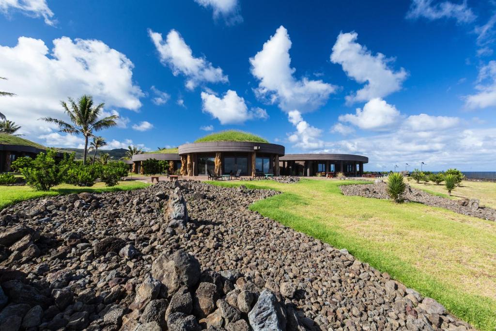 hotels with balcony in Easter Island