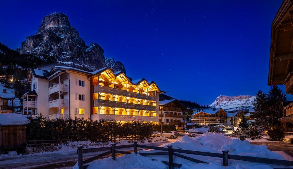 hotels with balcony in Corvara In Badia