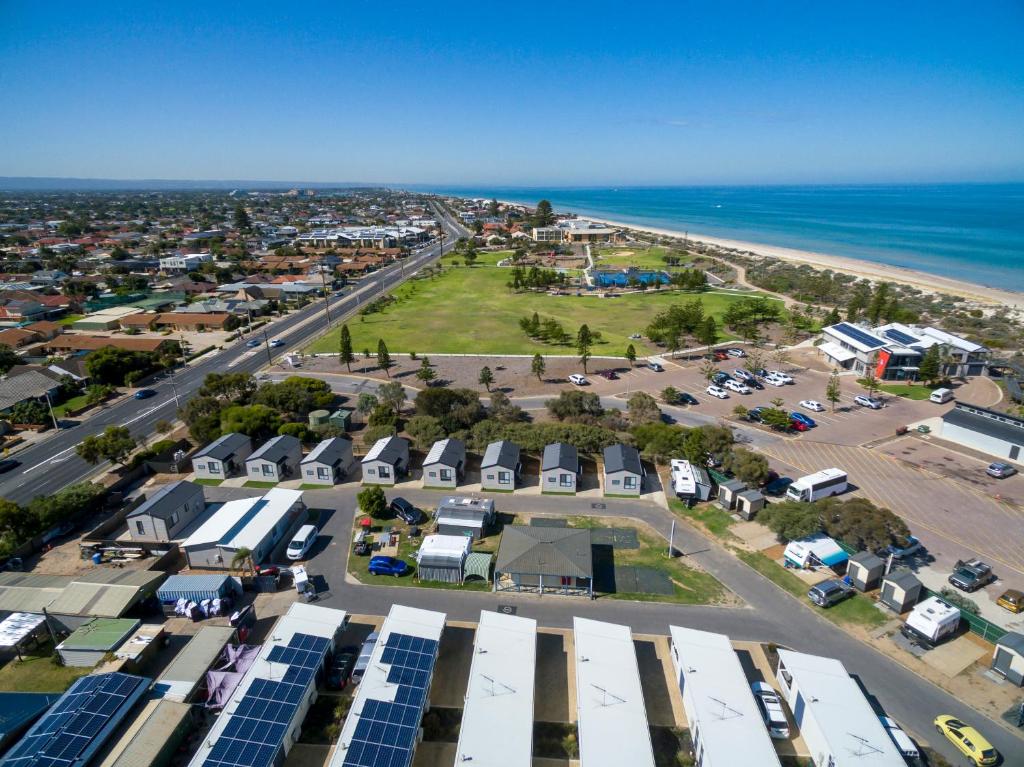 hotels with balcony in Adelaide