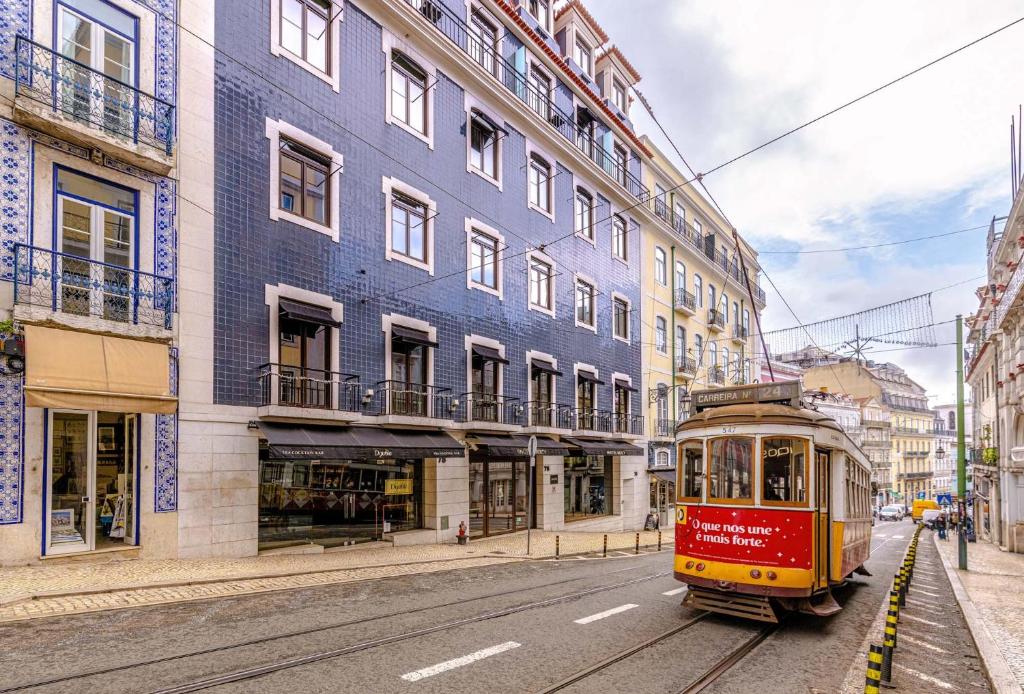 hotels with balcony in Lisbon