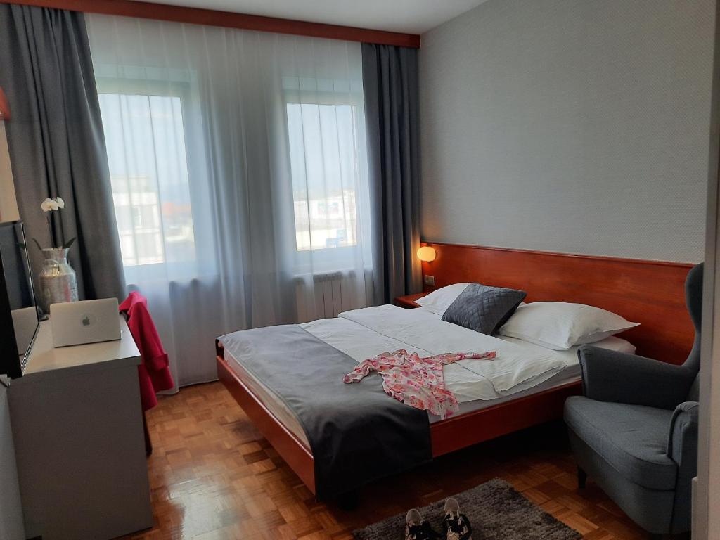 hotels with balcony in Koper