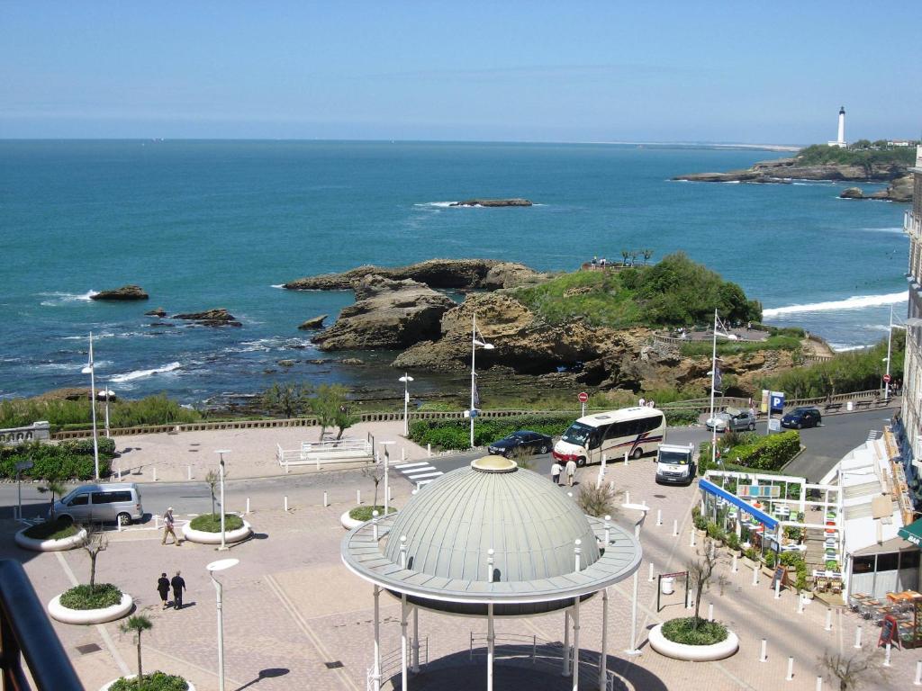 hotels with balcony in Biarritz