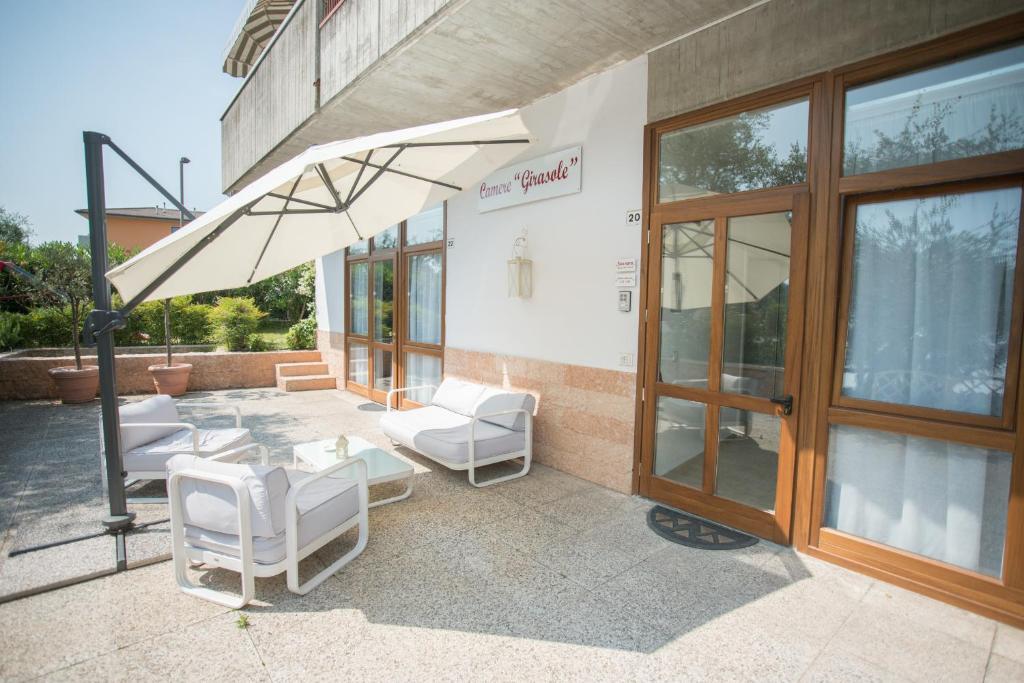 hotels with balcony in Lazise