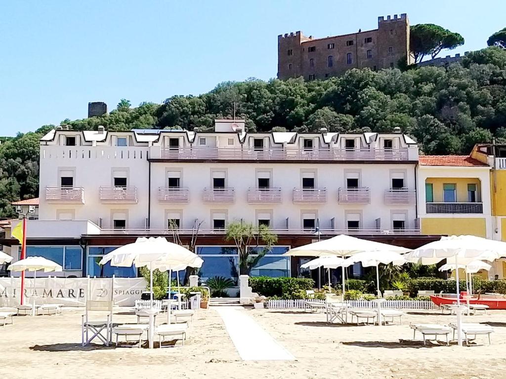 hotels with balcony in Castiglione Della Pescaia