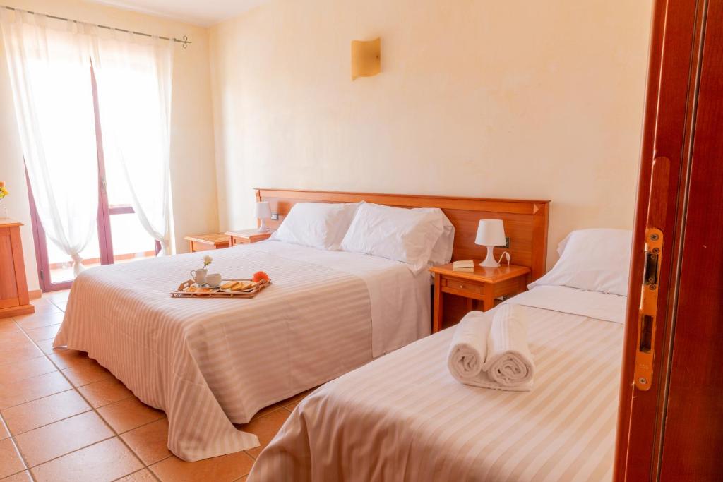 hotels with balcony in Pizzo