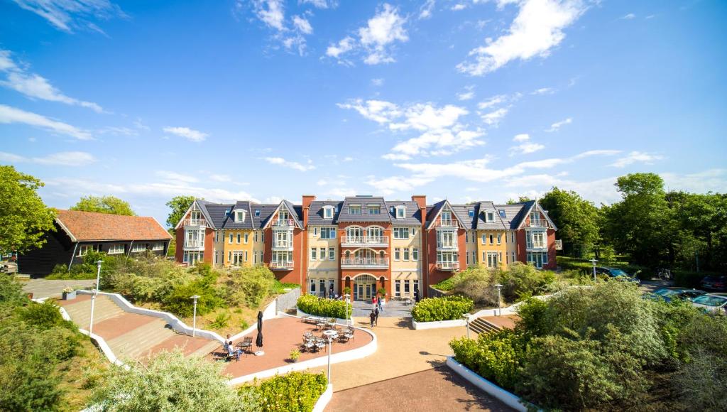 hotels with balcony in Dutch Coast