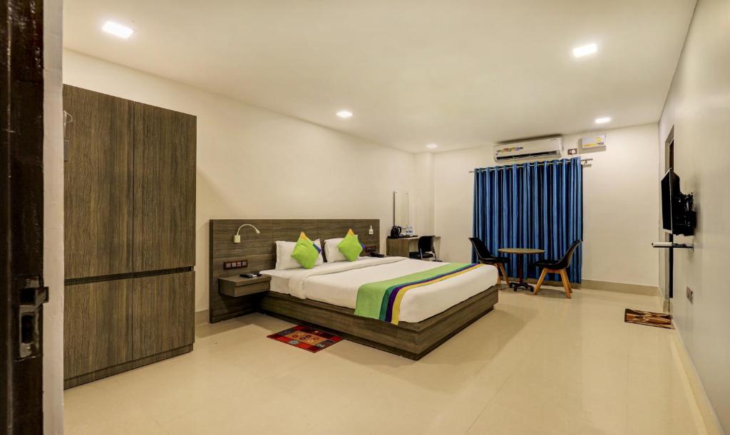 hotels with balcony in Guwahati