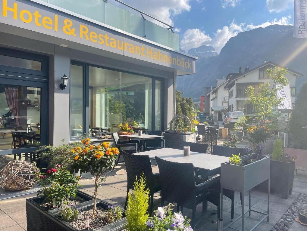 hotels with balcony in Engelberg