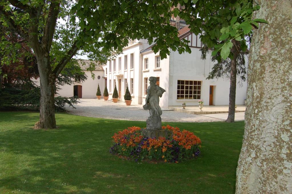 hotels with balcony in Champagne France 2