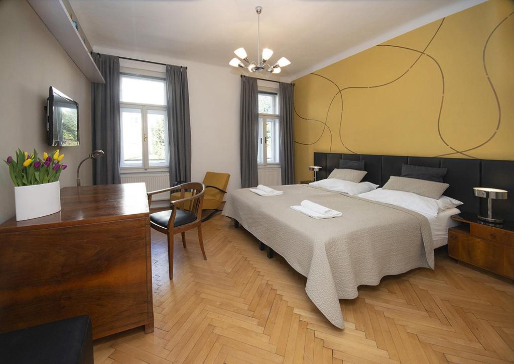 hotels with balcony in Brno