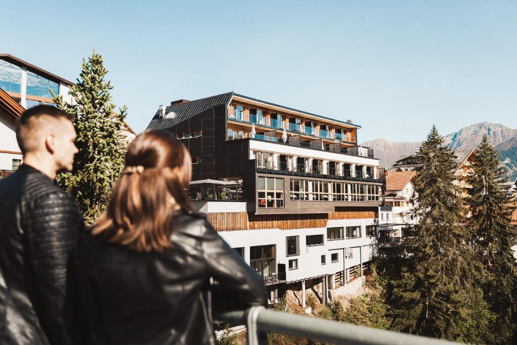 hotels with balcony in Serfaus