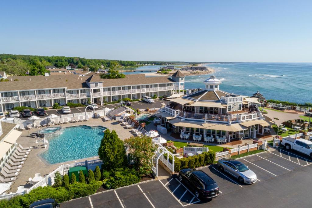 hotels with balcony in Ogunquit