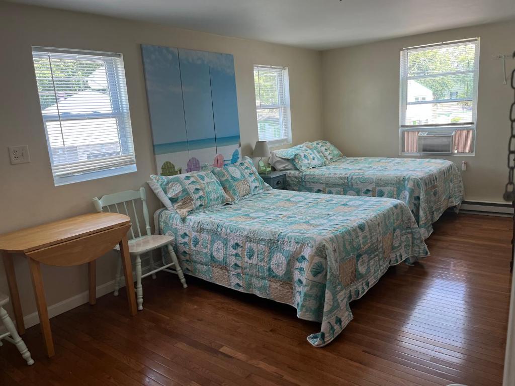 hotels with balcony in Old Orchard Beach