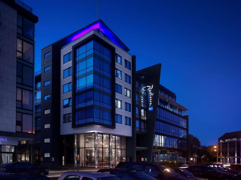 hotels with balcony in Ireland Ie