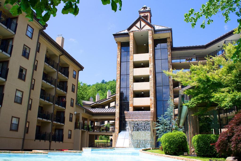 hotels with balcony in Great Smoky Mountains