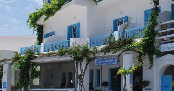 hotels with balcony in Sifnos