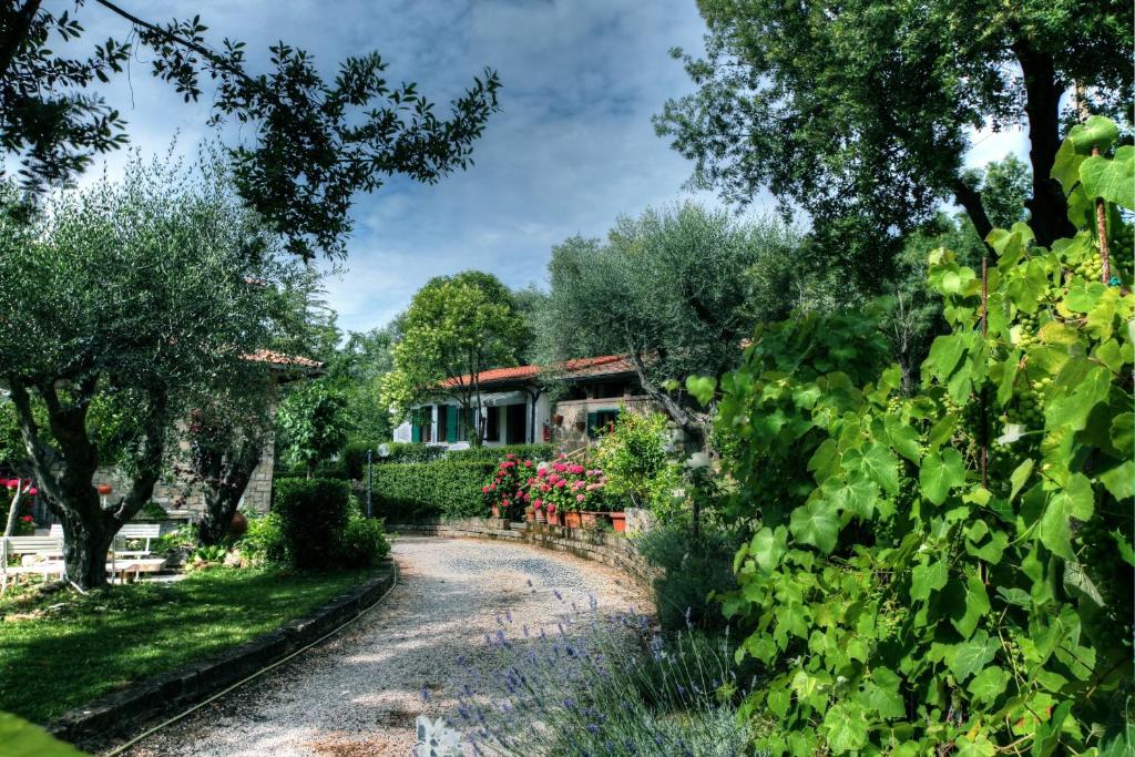 hotels with balcony in Saturnia